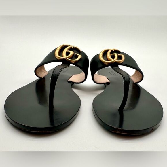 Gucci Black Leather Sandals with Gold Accent - Picture 4 of 12